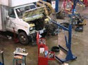 295_Ford_E350_truck_cubevan_V8_engine_removal11
