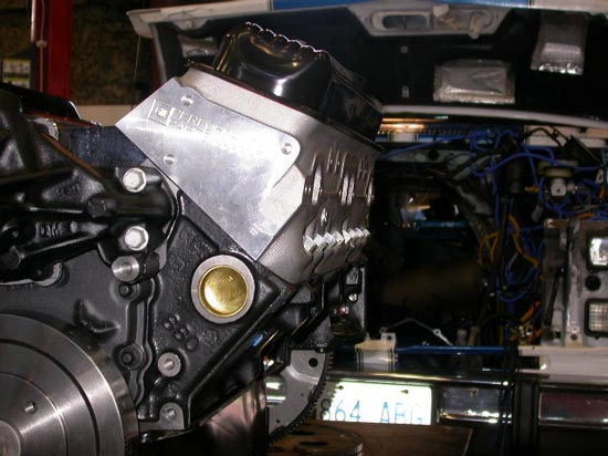 2_GM_Crate_engine_van_installation2