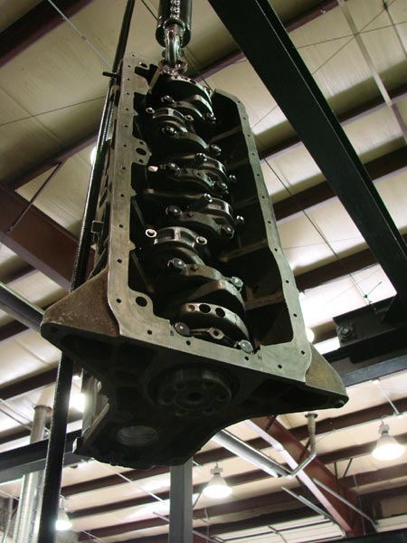 191_1972_Nissan_L24_2400cc_race_engine_block_assembly