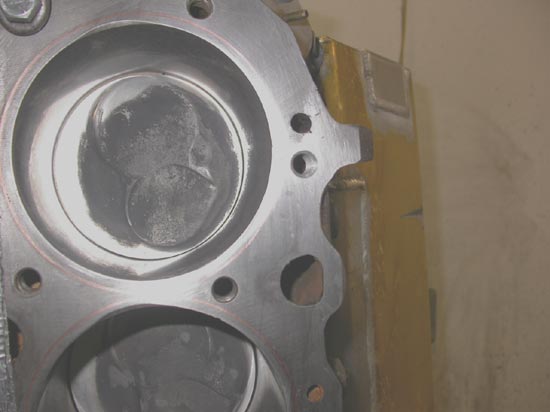 258_cylinder_head_wornout_valves