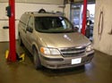 39_Chevrolet_mini_van_engine_repair