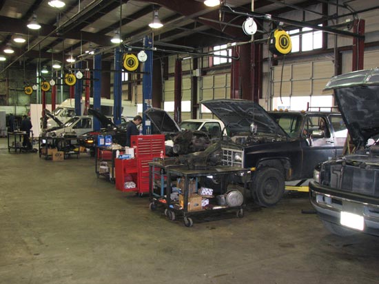 3_repair_bays_domestic_cars_trucks